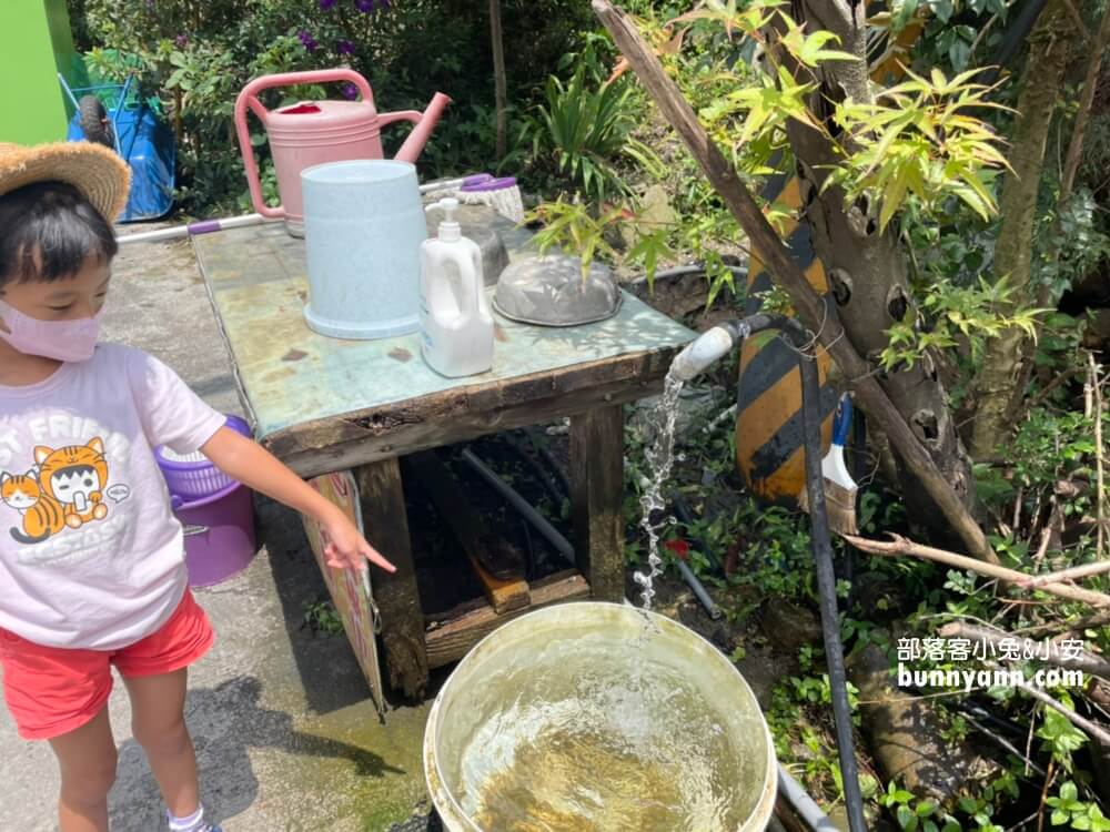 南庄【神仙谷瀑布】園區內擁有壯麗的景色和水量豐沛的山谷瀑布
