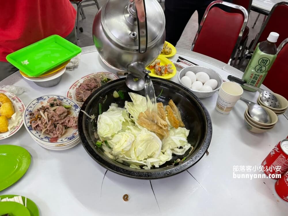 小紅莓石頭火鍋城｜平價版石頭火鍋，台北石頭火鍋前三名