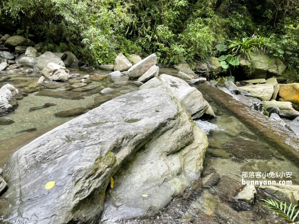 花蓮【南安瀑布】走一分鐘即可賞飛瀑，地點交通觀光指南