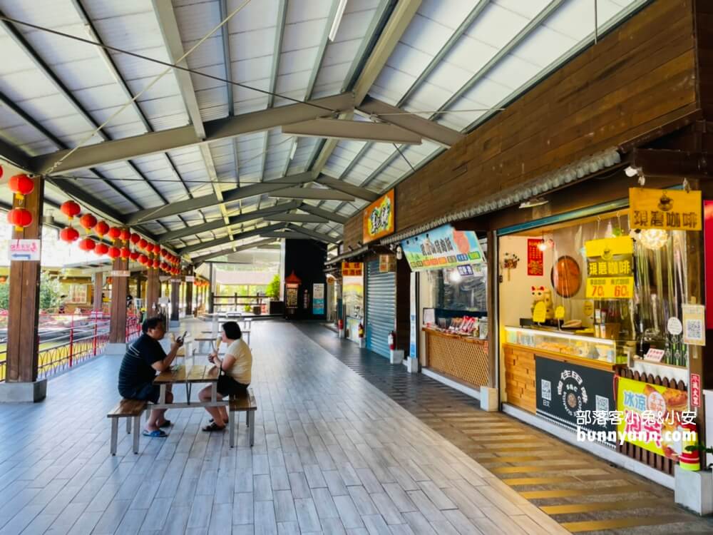 【花蓮觀光糖廠】光復糖廠吃冰一日遊，在這餵魚吃飼料好有趣