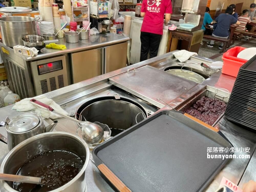 台南【同記安平豆花】豆花綿密粉圓也超多，府城安平必吃美食