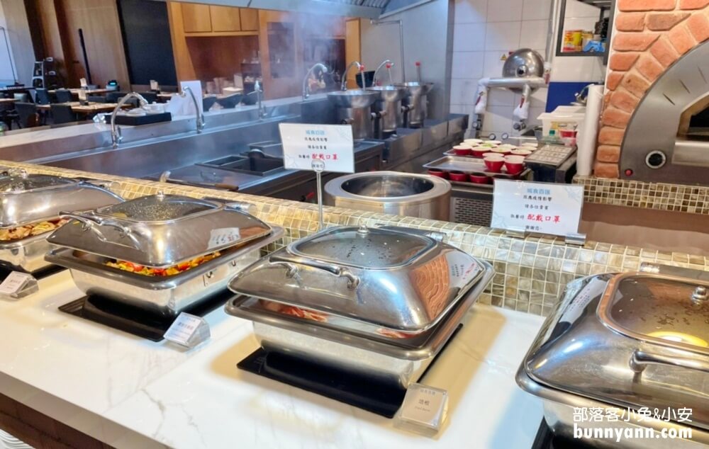 台南【夏都城旅安平館】超好玩親子飯店，早餐超多美食隨你選