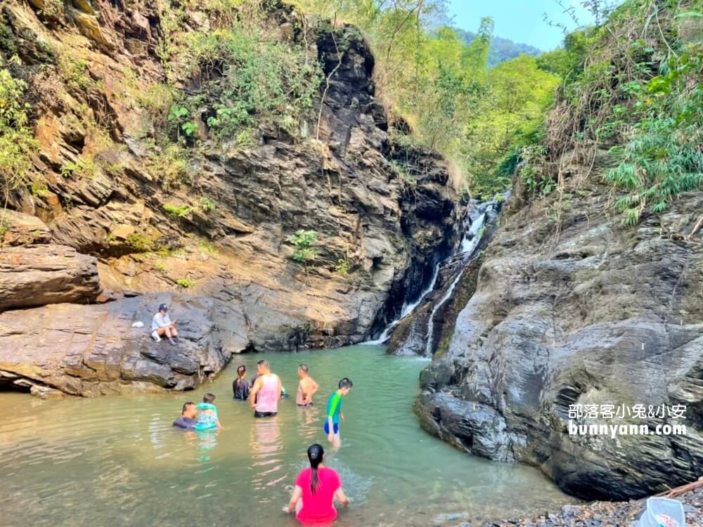 屏東【牛角溪瀑布群】免費玩水地點，玩溯溪和登山去處