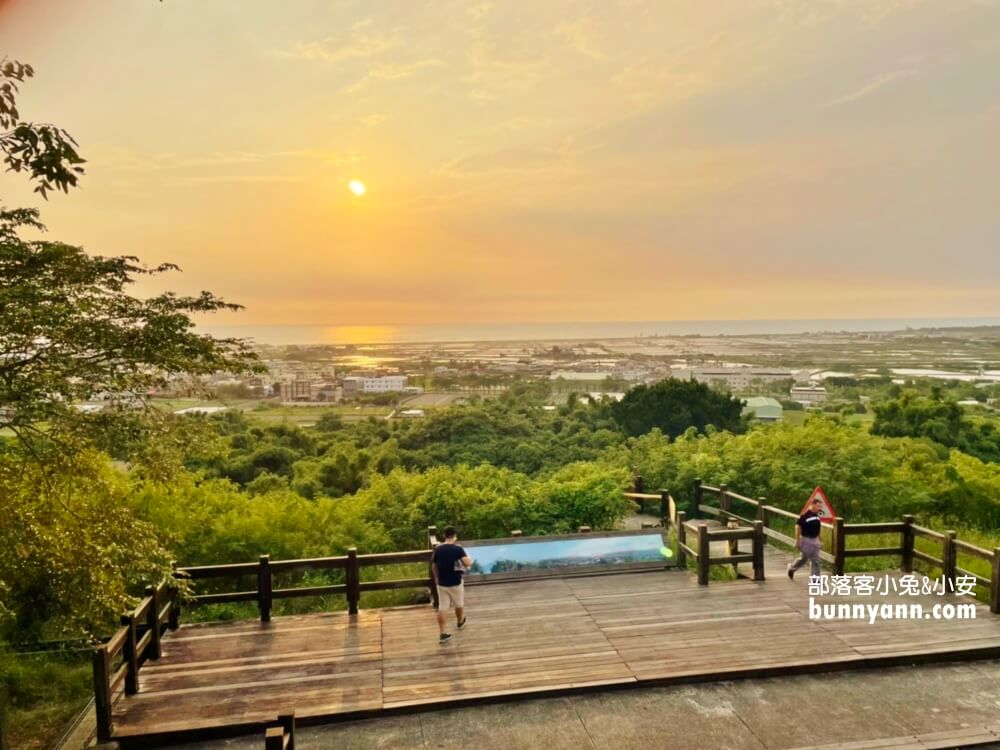 高雄漯底山自然公園，月世界泥火山探險，眺望美麗夕陽海景