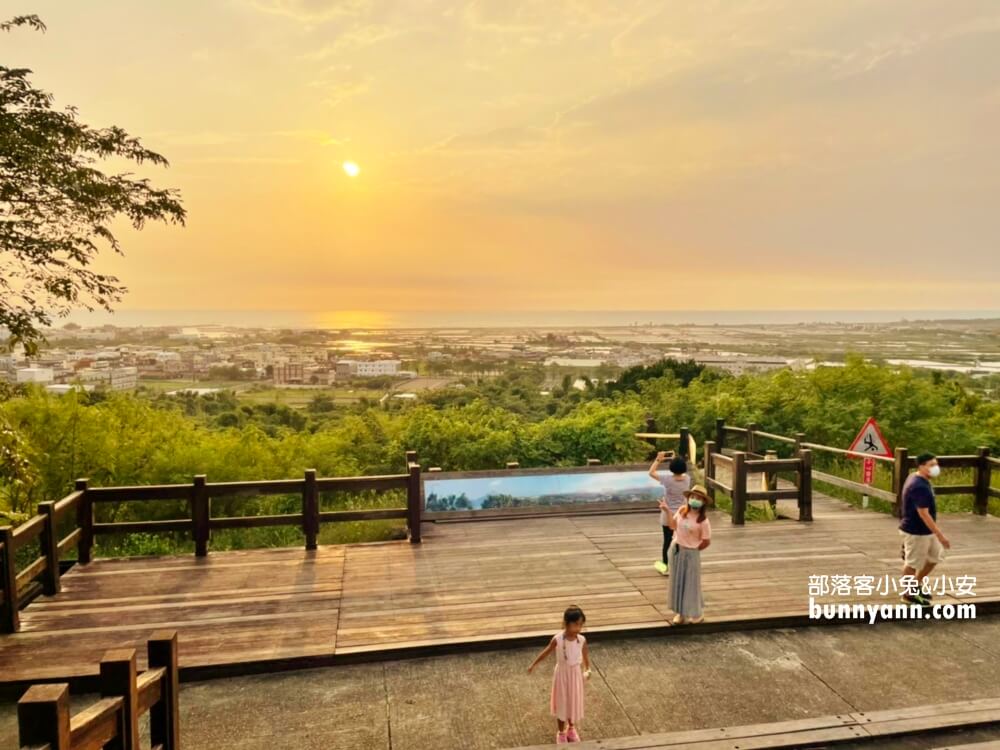 高雄漯底山自然公園，月世界泥火山探險，眺望美麗夕陽海景