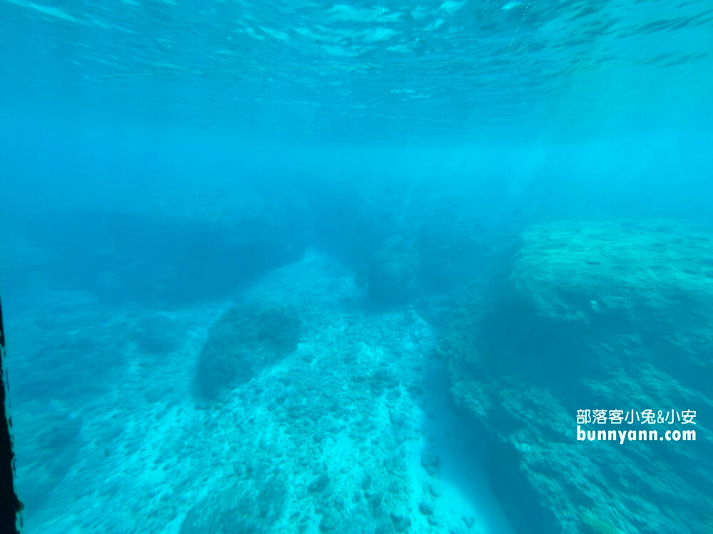 小琉球探索拉美半潛艇，看海龜和海底珊瑚，門票資訊與優惠整理!!