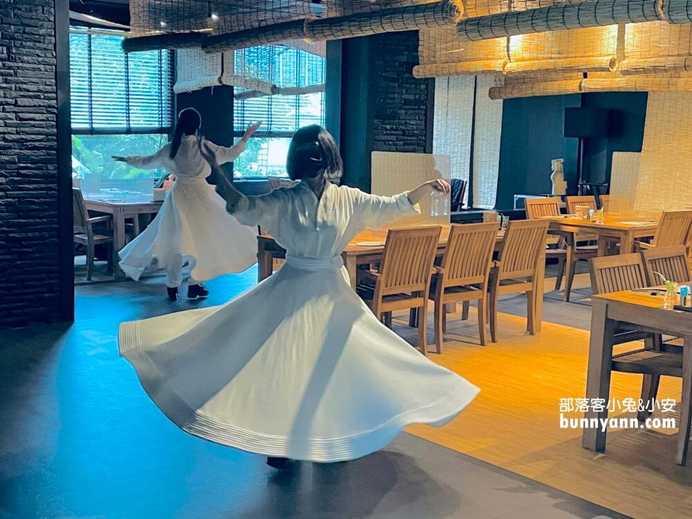 新北【烏來馥森阪治Trio】有漂亮的美虹聖堂與因諾莉餐廳下午茶