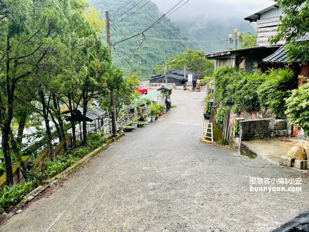 新北【烏來馥森阪治Trio】有漂亮的美虹聖堂與因諾莉餐廳下午茶