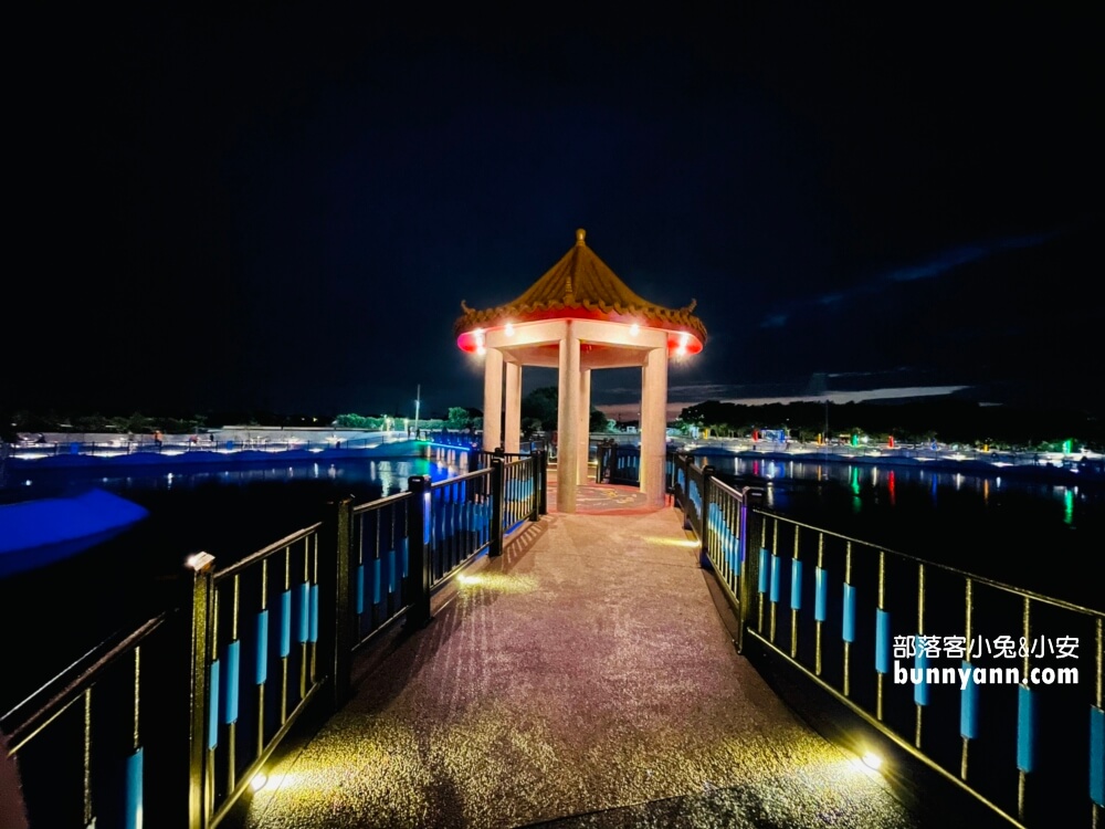 【舊社代安宮】全長2公里的池畔步道，有親子溜滑梯跟夜晚燈光可逛