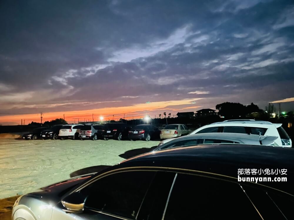 【舊社代安宮】全長2公里的池畔步道，有親子溜滑梯跟夜晚燈光可逛