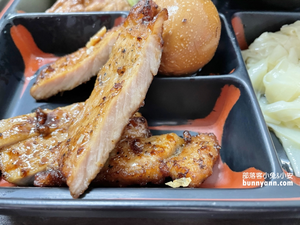 【天下魯肉飯】排骨便當任選三種配菜只賣50元超佛