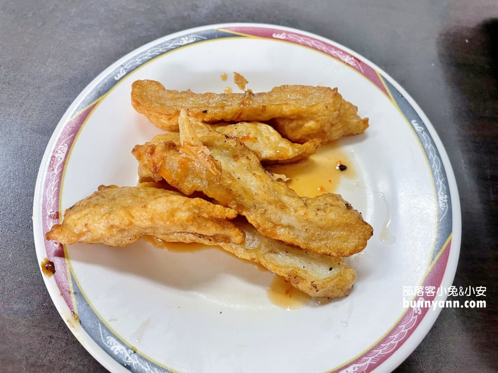 【天下魯肉飯】排骨便當任選三種配菜只賣50元超佛