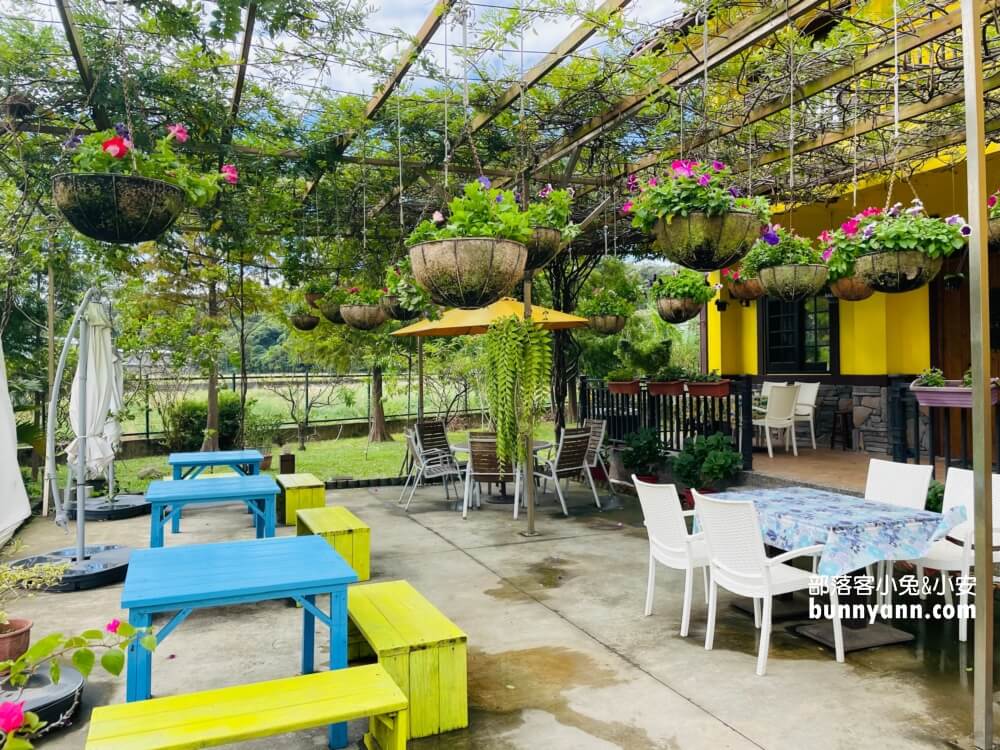 大溪【黃色小屋咖啡莊園】藏身田野的景觀咖啡廳，下午茶好吃又好拍