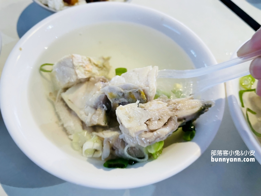 屏東美食沿海鮮魚湯推薦，在地人一早必吃鮮魚湯&肉燥飯
