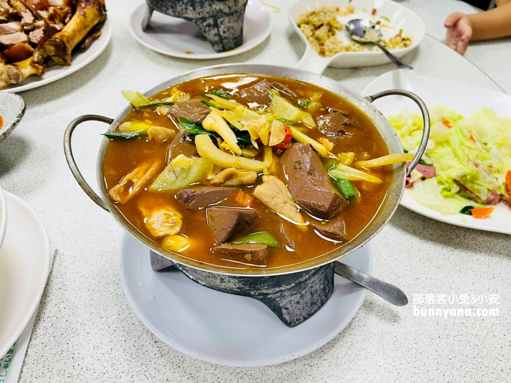 屏東美食熊家萬巒豬腳，料理價錢和口味一次分享!!