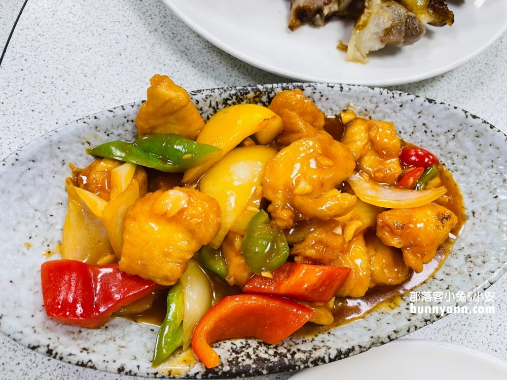 屏東美食熊家萬巒豬腳，料理價錢和口味一次分享!!