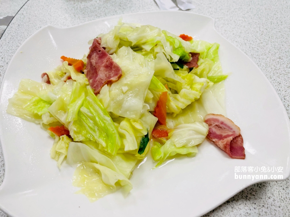 屏東美食熊家萬巒豬腳，料理價錢和口味一次分享!!