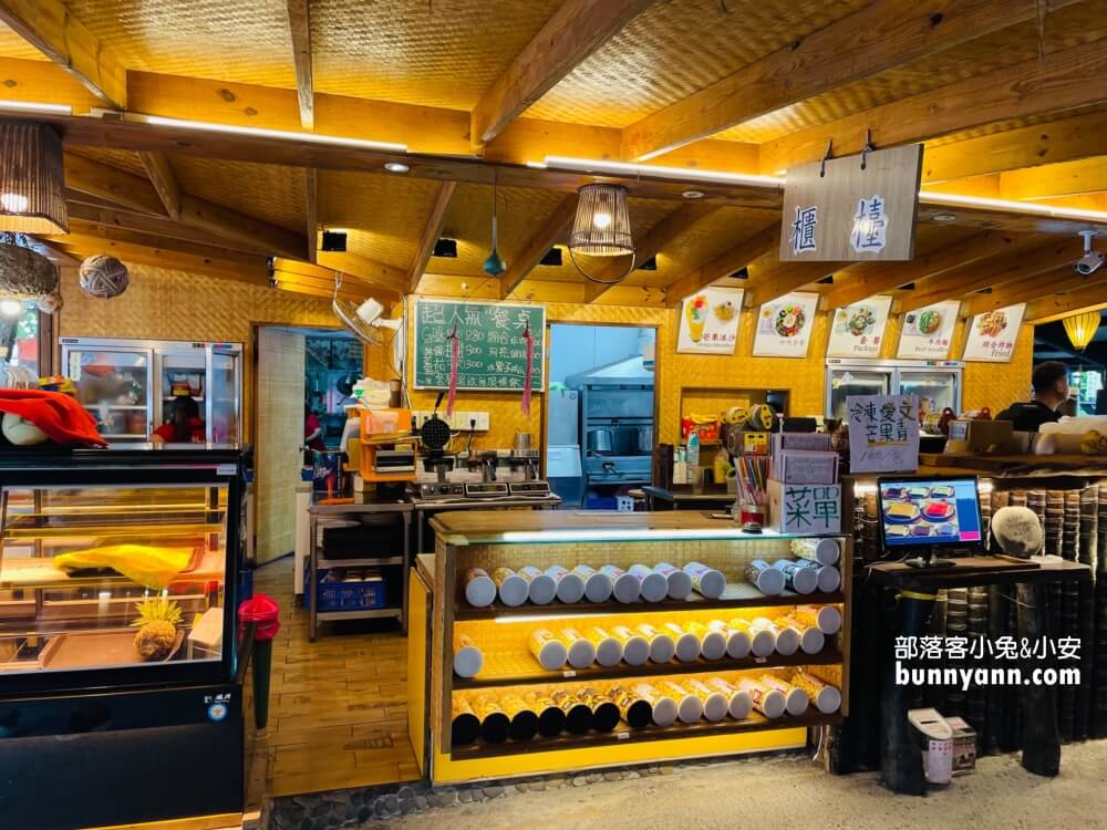 屏東枋山別有洞天咖啡館，免費拍木頭鞦韆，海灘天空階梯超美