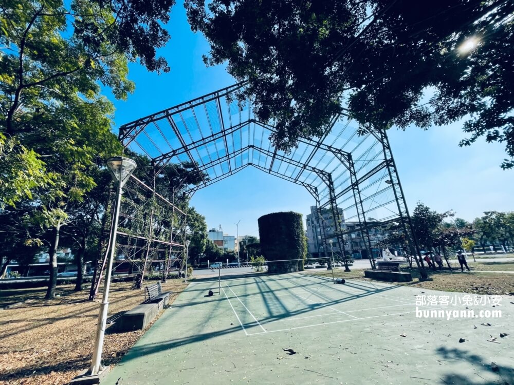 雲林【寶隆紙廠】推薦，美拍宮崎駿霍爾的移動城堡場景