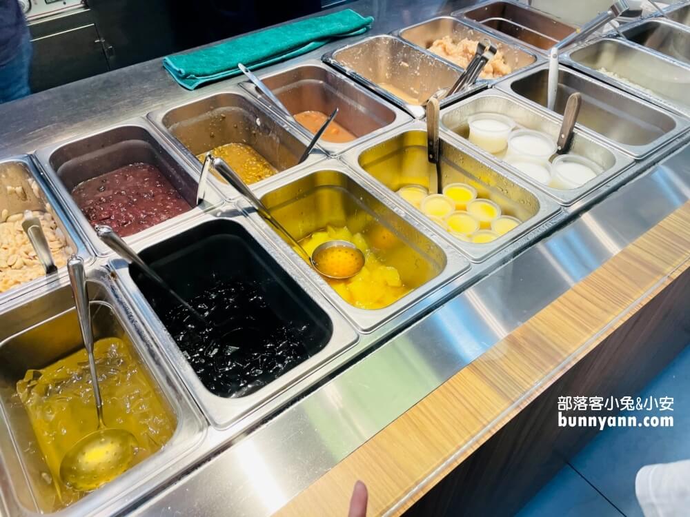 【寧夏夜市】捷運旁人氣夜市！從木瓜牛奶喝到阿榮豬肝湯
