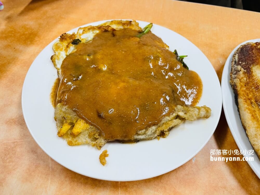 【寧夏夜市】捷運旁人氣夜市！從木瓜牛奶喝到阿榮豬肝湯