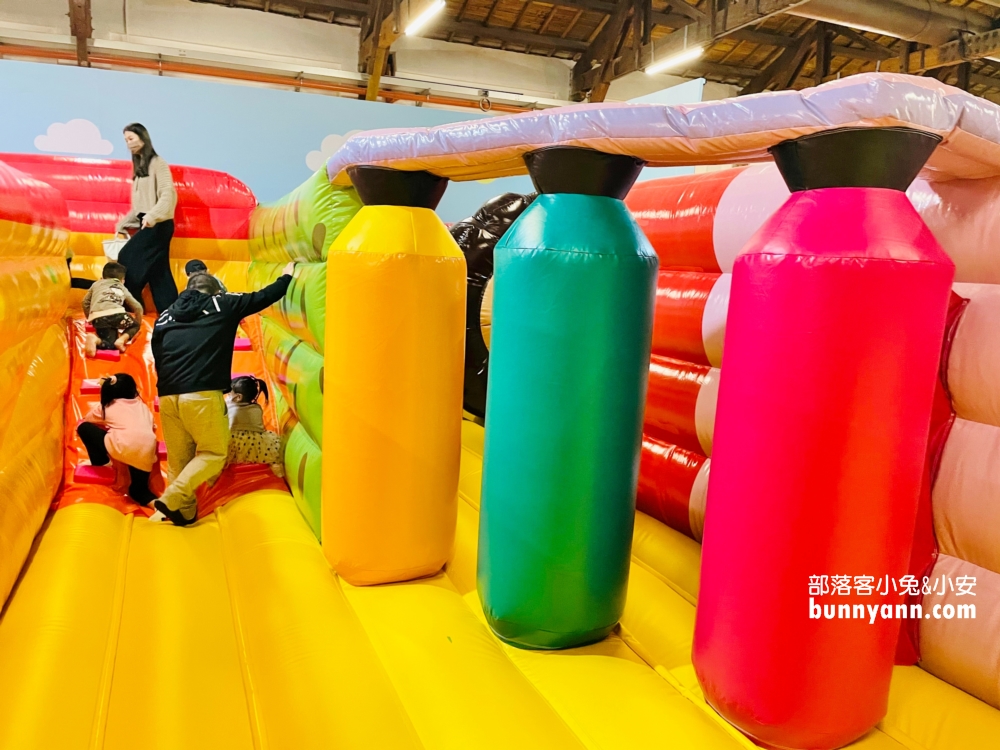 2022親子旅遊來阿奇幼幼園玩，吃阿奇雞蛋糕，玩旋轉木馬