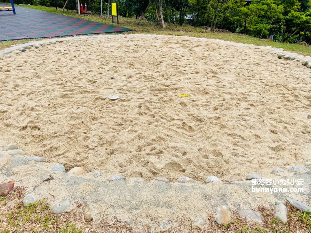 南投「名間親子生態園區」暢遊兒童樂園，停車、設施、環境一次介紹。