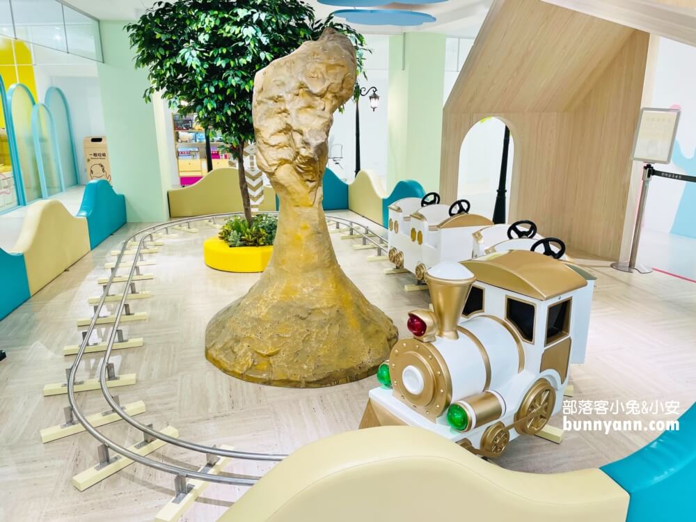 野柳海洋世界｜親子必訪新北景點！海豚互動、海洋展一次玩透透