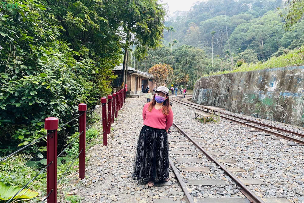 嘉義【獨立山車站】來回兩小時入門等級登山步道，探訪隱藏在深山中的小車站，
