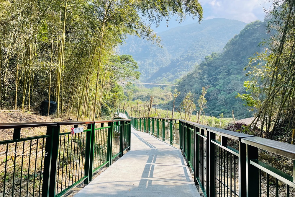 南投【瑞龍瀑布園區】來回一小時輕鬆走完瀑布及吊橋