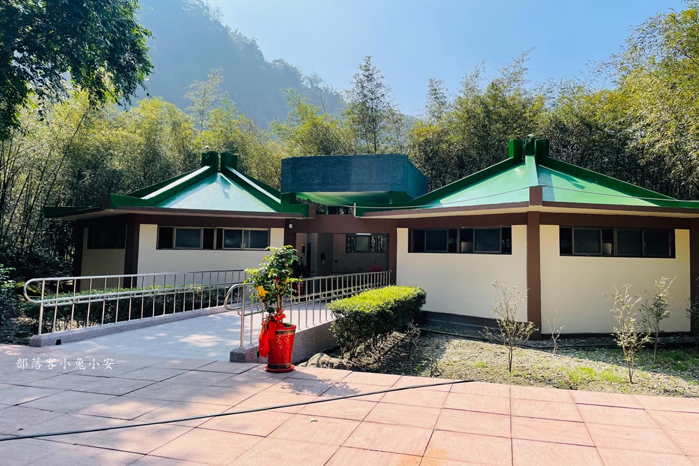 南投【瑞龍瀑布園區】來回一小時輕鬆走完瀑布及吊橋