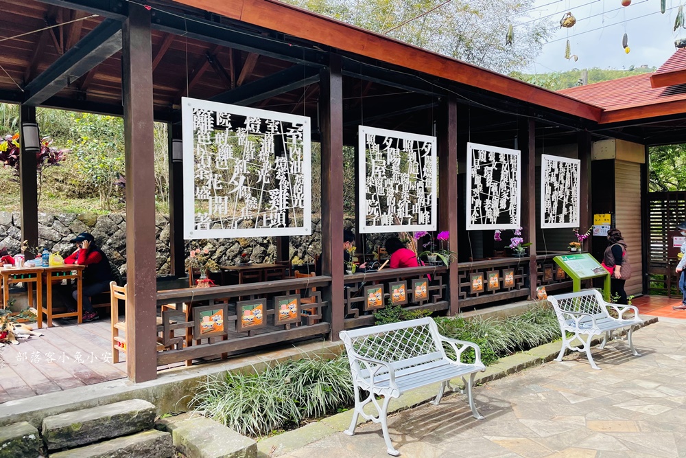梅山鄉【孝子路步道】單程只要步行15分鐘就能抵達中途點竹林涼亭