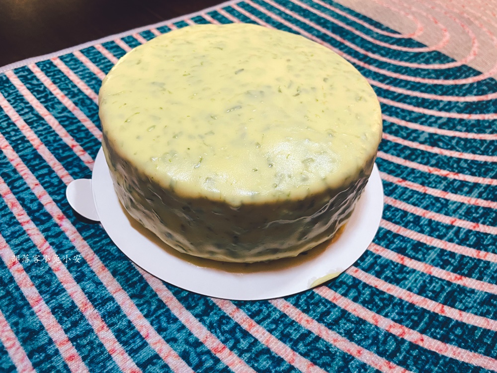 台中【讓一糖蛋糕專賣店】只賣檸檬蛋糕就能每天排隊買蛋糕，真厲害!