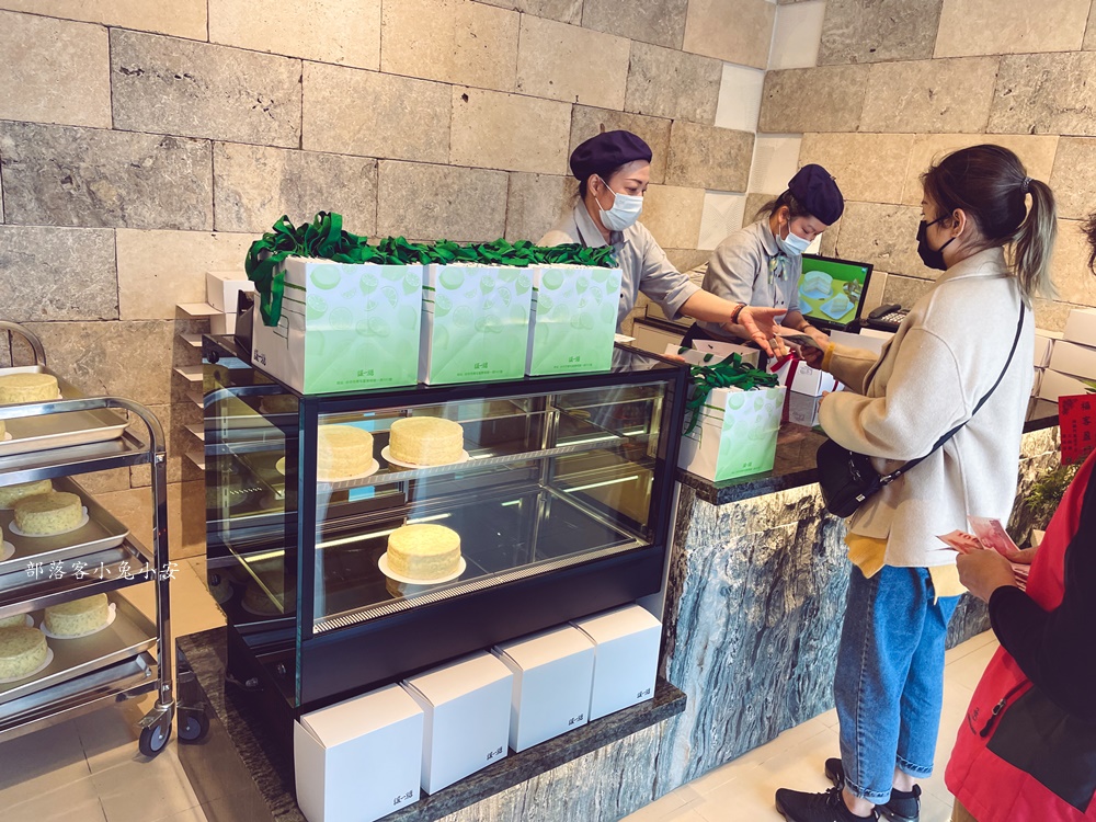 台中【讓一糖蛋糕專賣店】只賣檸檬蛋糕就能每天排隊買蛋糕，真厲害!