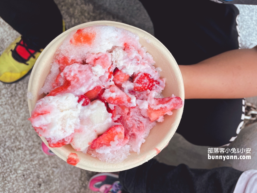 淡水朝日夫婦沖繩冰店，戀愛草莓冰好綿密(心得)