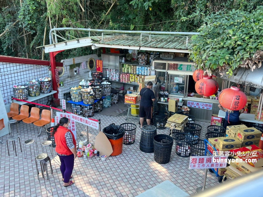 南投「中寮石龍宮」拿泡麵還願的超靈驗土地公廟，有拜有保佑！
