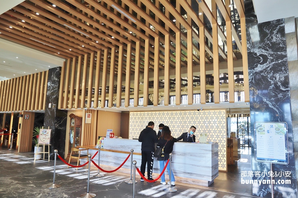 苗栗「享沐時光莊園渡假酒店」日式溫泉一泊二食真好睡。