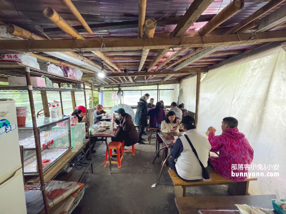 陽明山【何記麻油雞】士林這家麻油雞湯真不錯喝，炒羊肉也很猛。