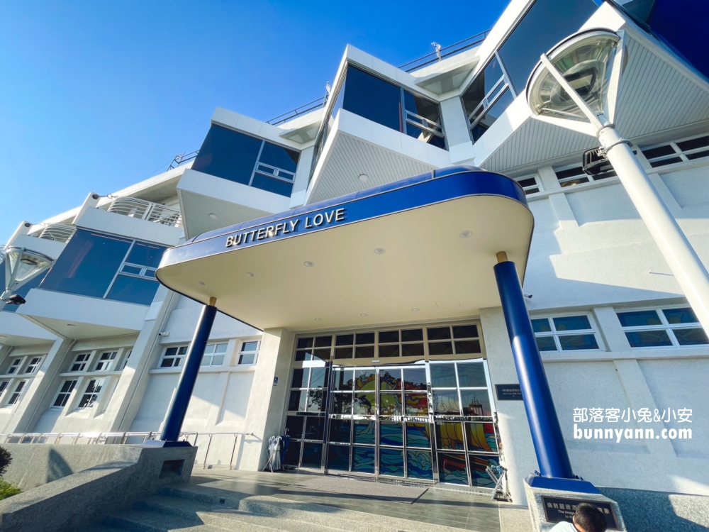 台南【安平航海城】神複製鐵達尼號船廳場景，賞台南夕陽最佳地方曝光。