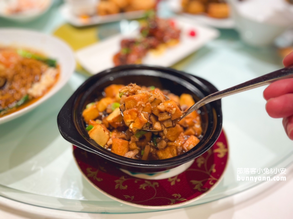 【國賓中餐廳】台北市區高檔川菜餐廳，頂級精緻粵菜料理好吃。