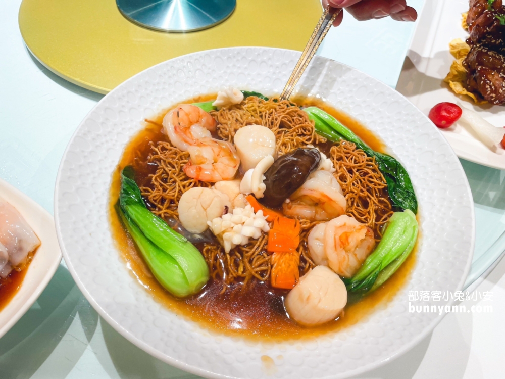 【國賓中餐廳】台北市區高檔川菜餐廳，頂級精緻粵菜料理好吃。