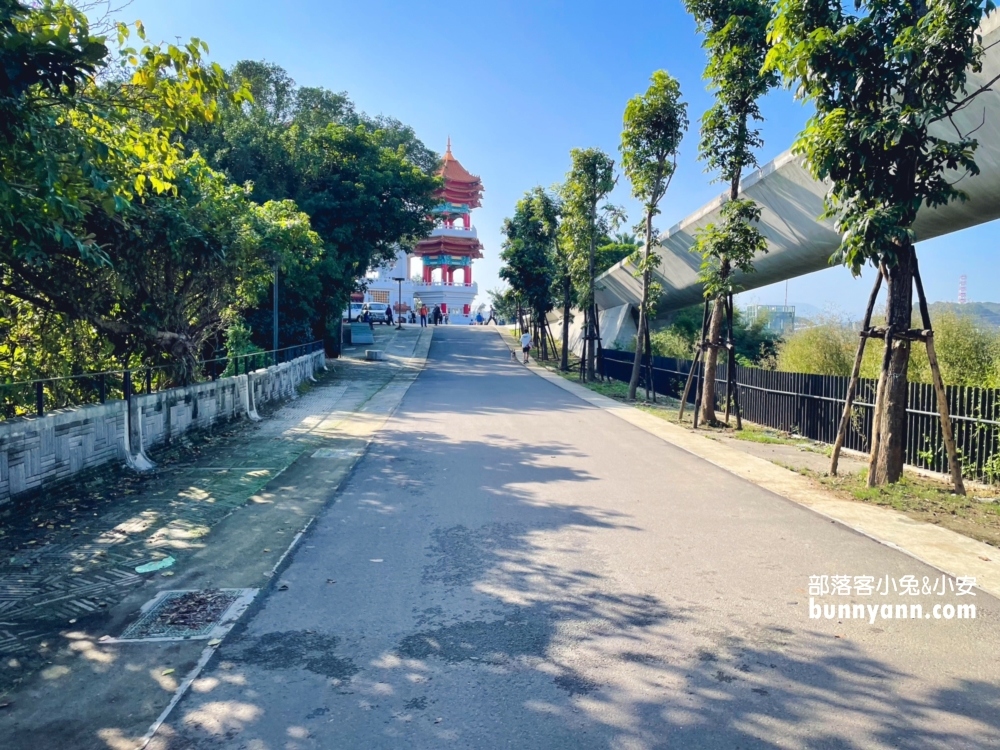 基隆市【基隆塔】超美天空步道，眺望基隆港市景最佳地點