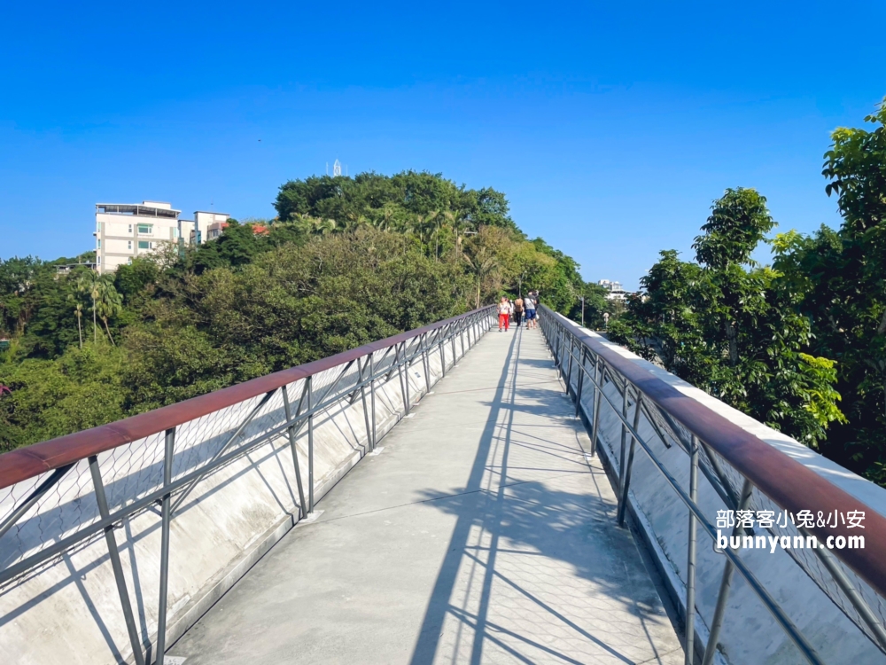 基隆市【基隆塔】超美天空步道，眺望基隆港市景最佳地點