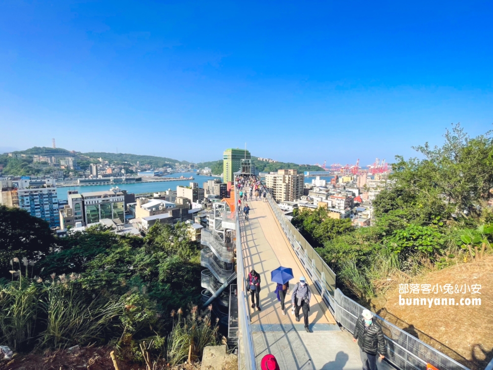 基隆市【基隆塔】超美天空步道，眺望基隆港市景最佳地點