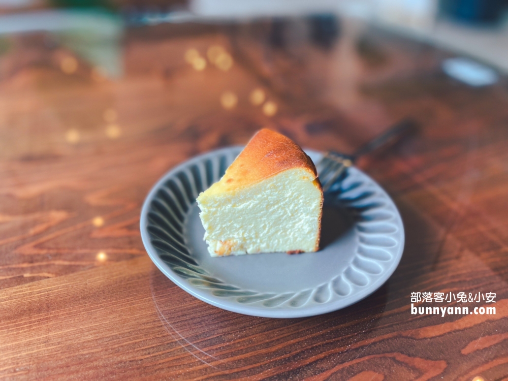 南投免門票的「塔塔加可可農園」巧克力店，試吃非常大方服務又好。