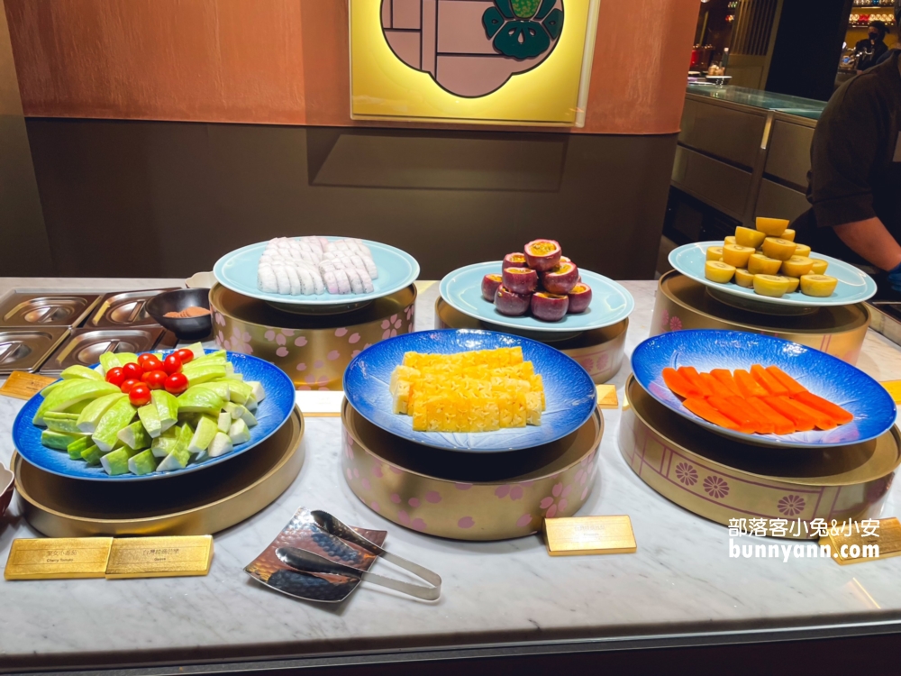 【旭集和食集錦天母店】提供多達四十道中西料理與自助霜淇淋自助吃到飽