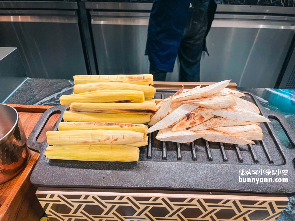 【旭集和食集錦天母店】提供多達四十道中西料理與自助霜淇淋自助吃到飽