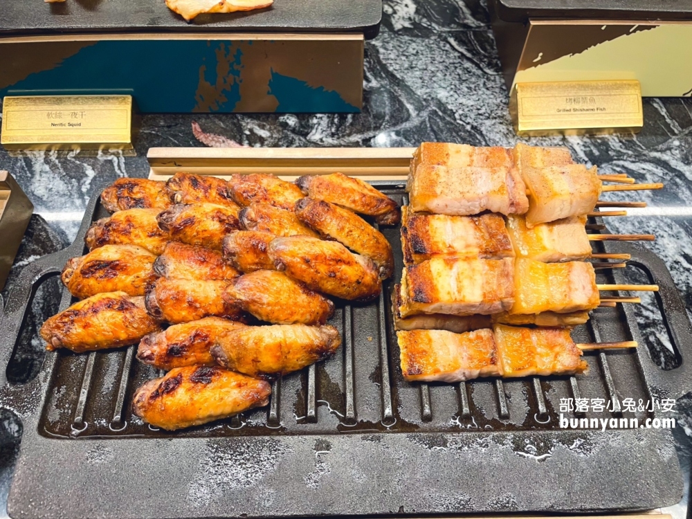 【旭集和食集錦天母店】提供多達四十道中西料理與自助霜淇淋自助吃到飽