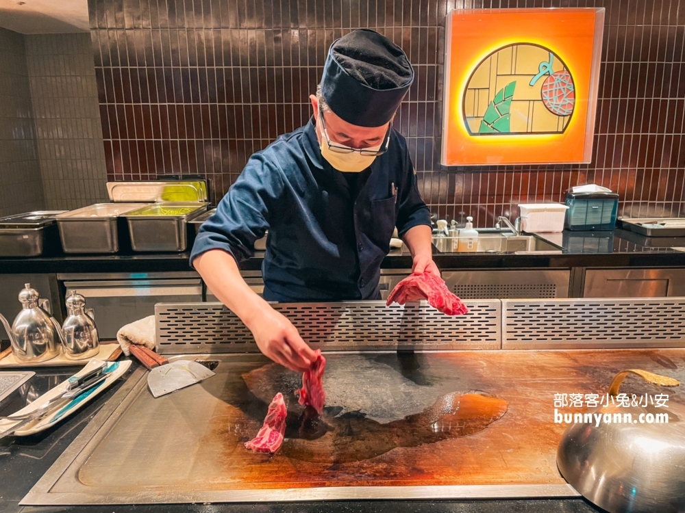 【旭集和食集錦天母店】提供多達四十道中西料理與自助霜淇淋自助吃到飽