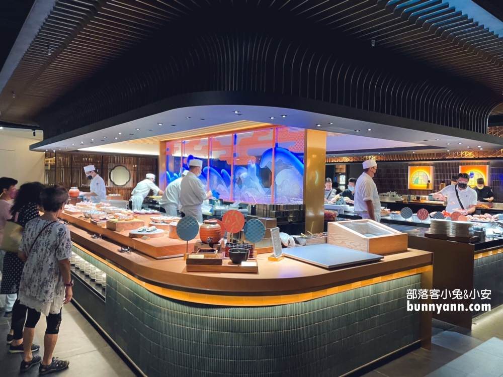 【旭集和食集錦天母店】提供多達四十道中西料理與自助霜淇淋自助吃到飽